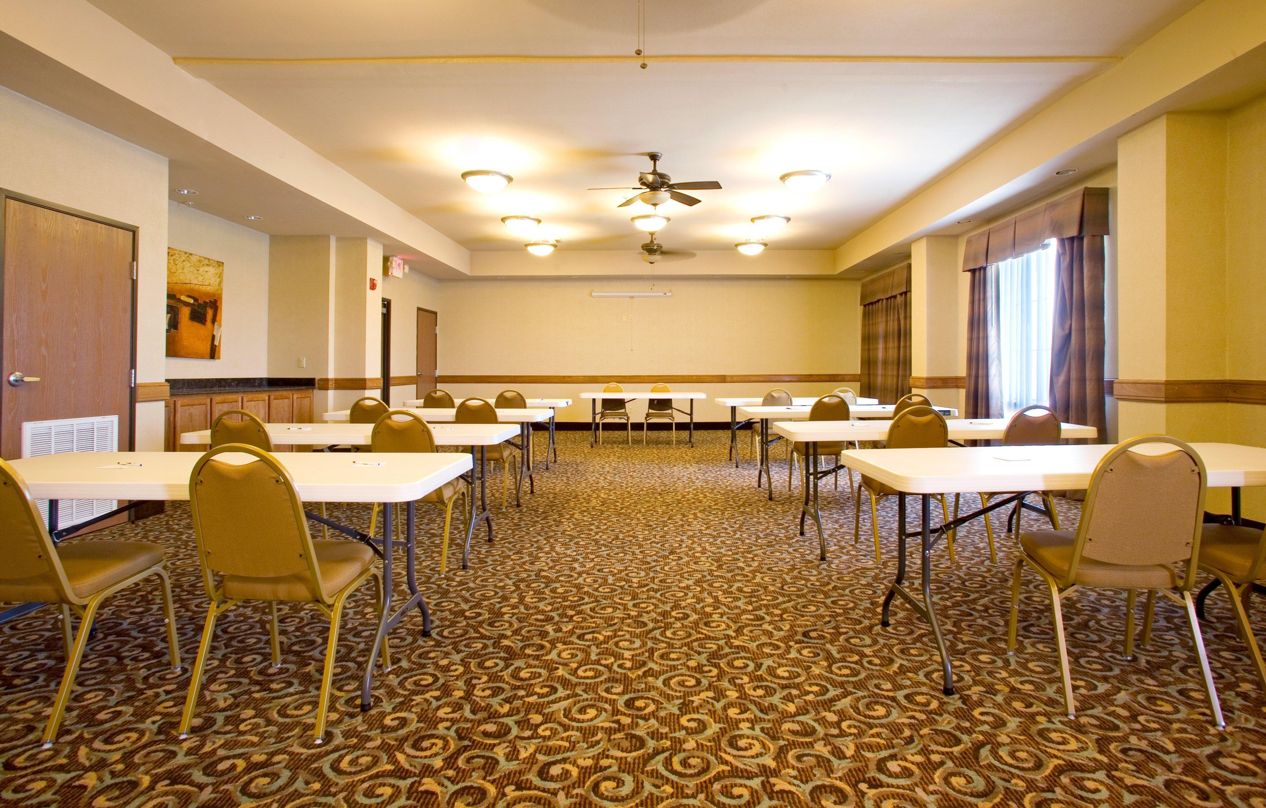 Holiday Inn Express Hotel And Suites Kingsville By Ihg Facilidades foto